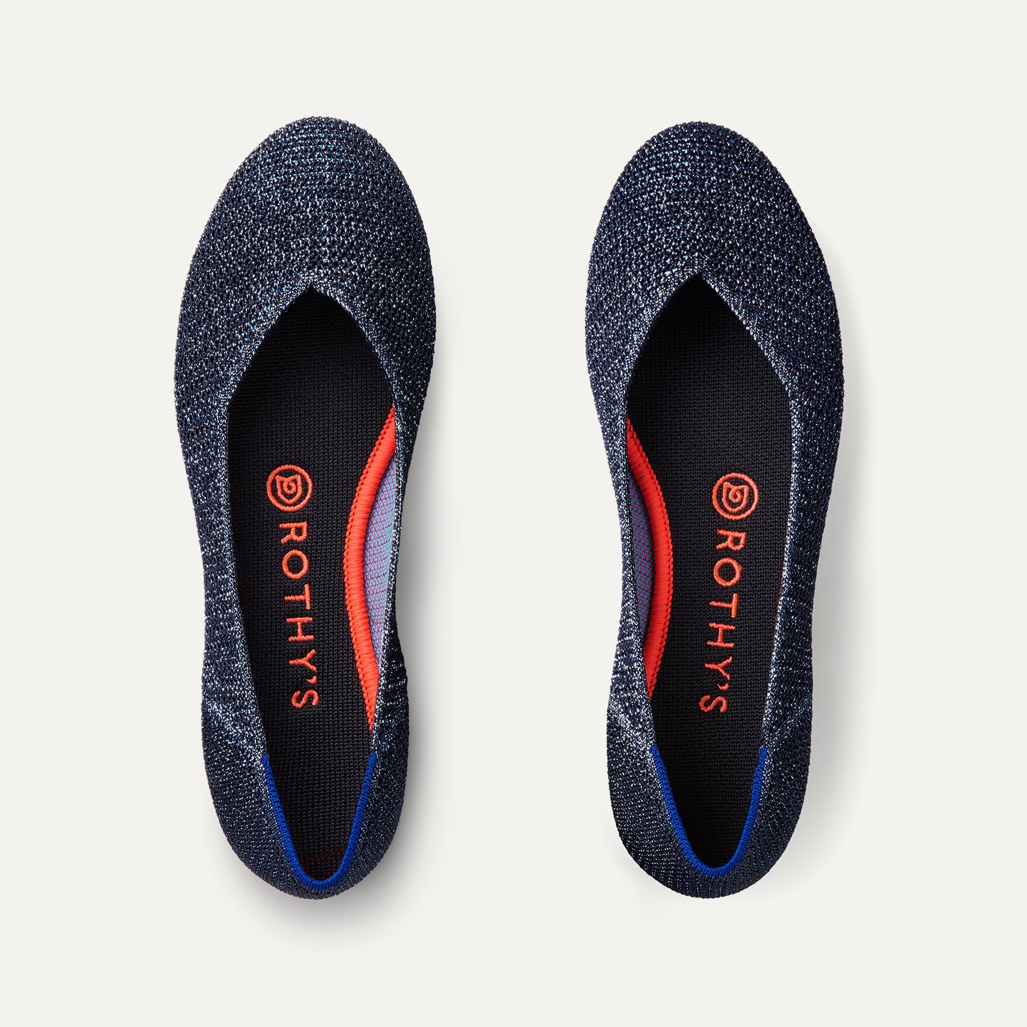 The Flat in Metallic Lattice Stitch shown from the top.