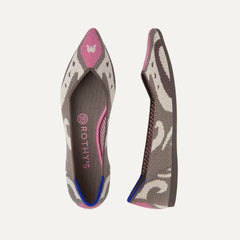 The Point in Moroccan Rose shown from the top.