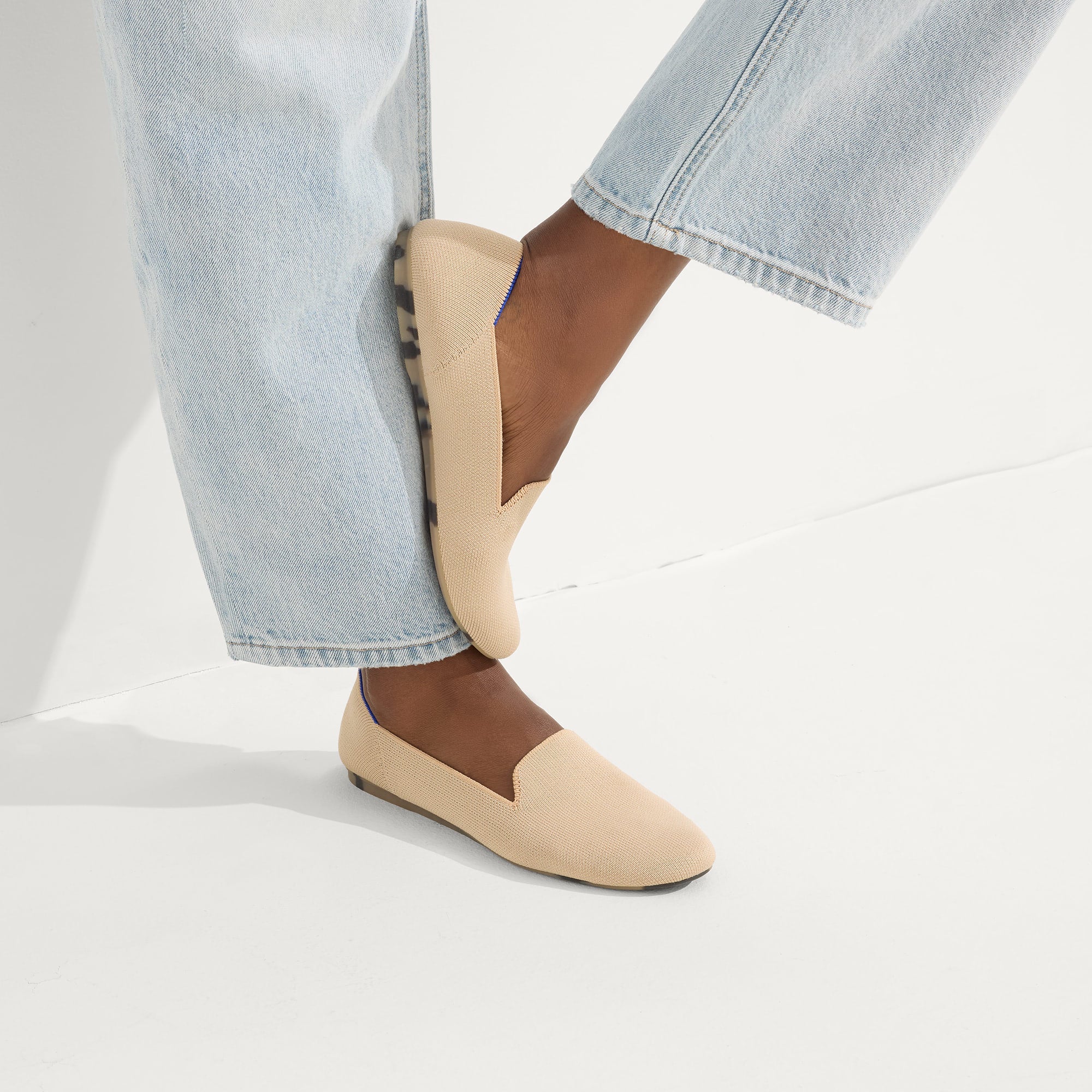 hover | Model wearing The Loafer in Ecru.