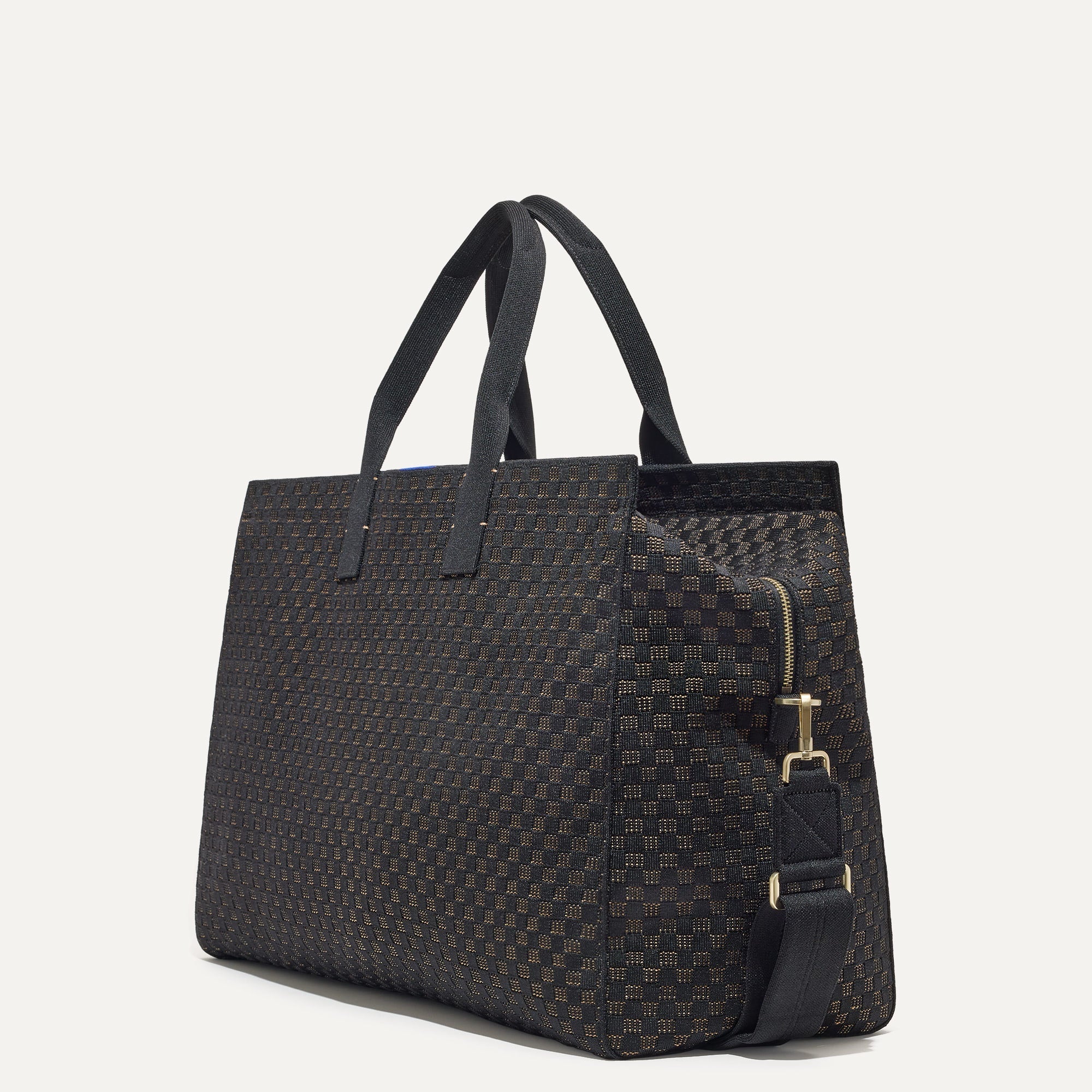 The Weekender in Night Song shown in diagonal view.