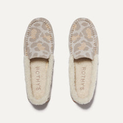 The Women's Slipper in Cozy Cat shown from the top.