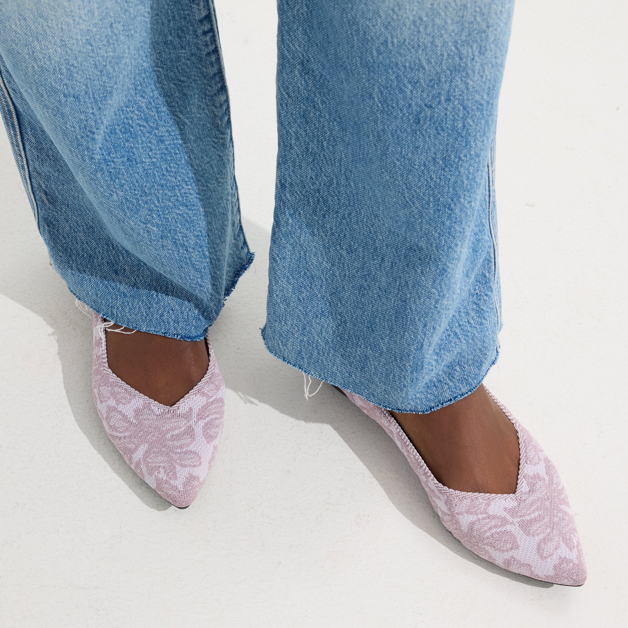 hover | Model wearing The Point II in Lilac Chantilly.