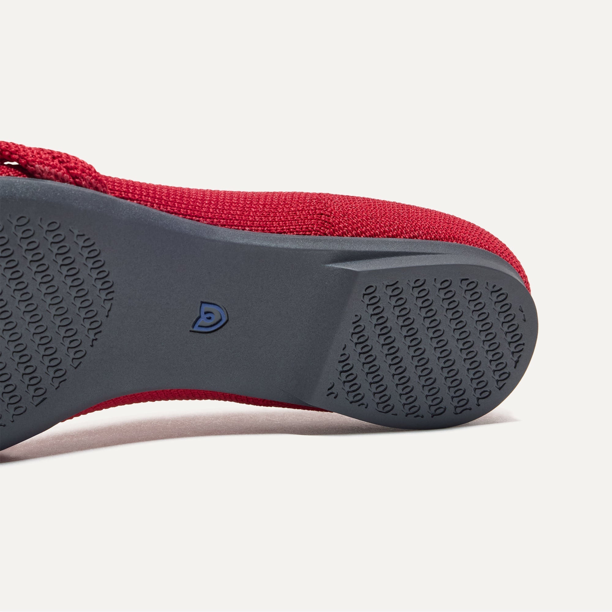 Close up of the outsoles of The Knot Point II in Candied Berry.