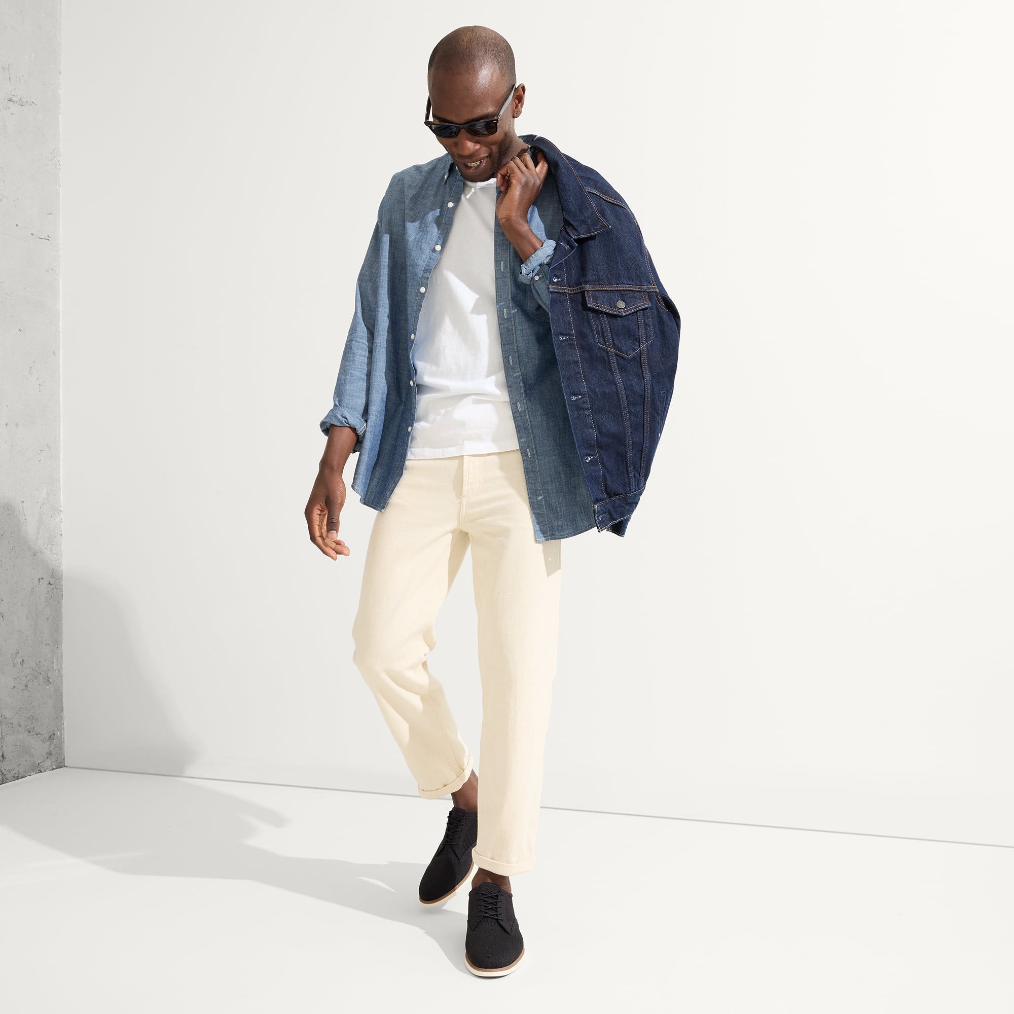 Alternate view of a model wearing The Oxford in Black.