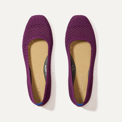 The Max Square in Plum Mesh shown from the top.