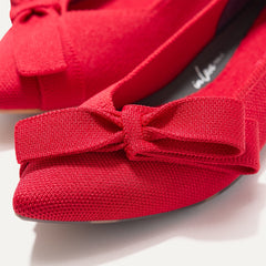 Close up of the toe and vamp of The Bow Point II in Cupid.